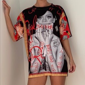 VERY UNIQUE RIHANNA SHIRT SizeXL